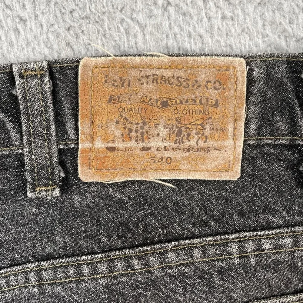 VTG Levi's Jean Shorts Men’s 42 Red Bat Wing Relaxed Mens Black Denim Jorts‎